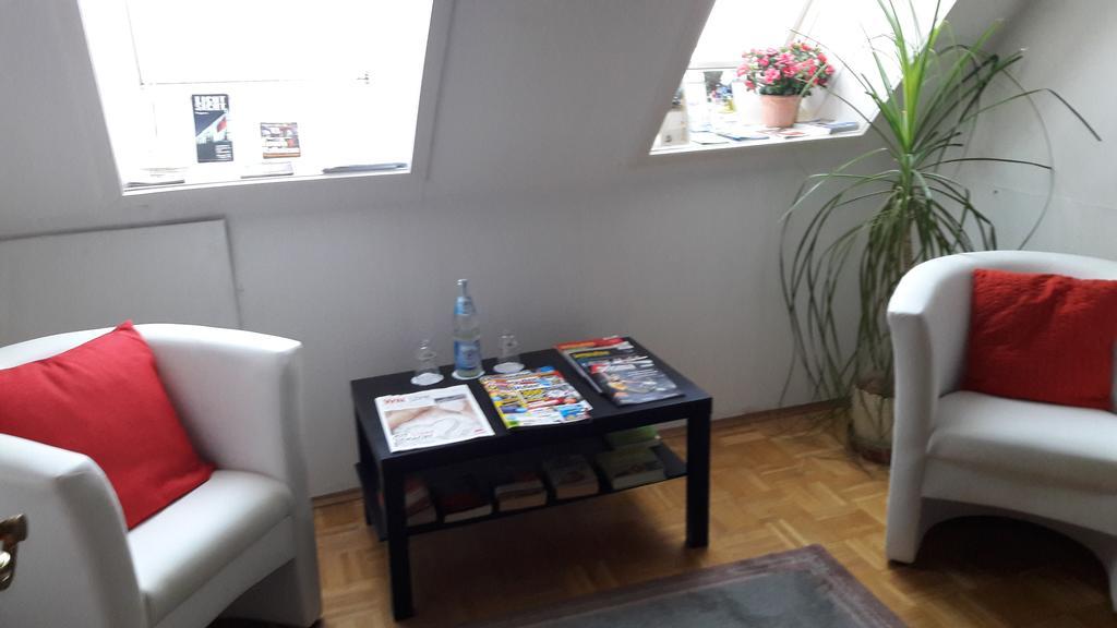 Gasthof Altes Farmhaus Und Apartment Lienen Ruang foto